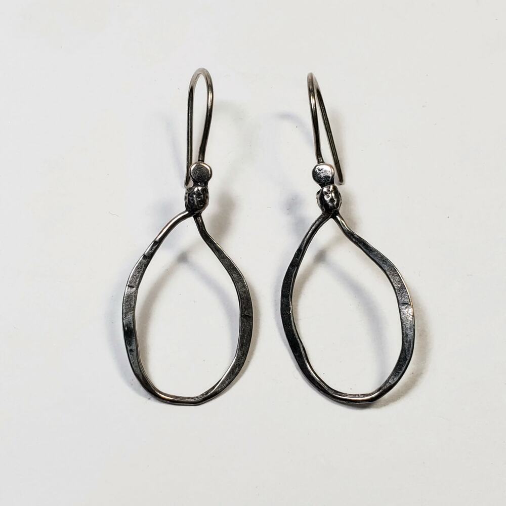 SILPADA W1551 Sterling Silver 925 Lasso Oxidized Hammered Oval Earrings